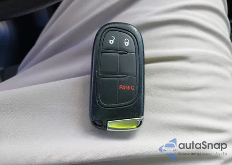 2018 Jeep Cherokee Latitude Plus Fwd from USA, damaged, VIN 1C4PJLLBXJD573783